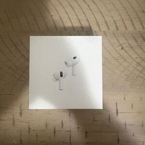 Apple White Earbud Headphones